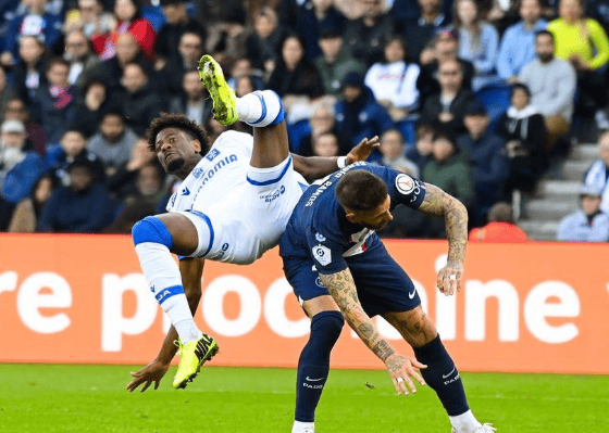 包含里昂训练开放日，今晚豪取连胜引欢呼，法国杯在即，赛程密集仍需轮换的词条-爱游戏在线登录