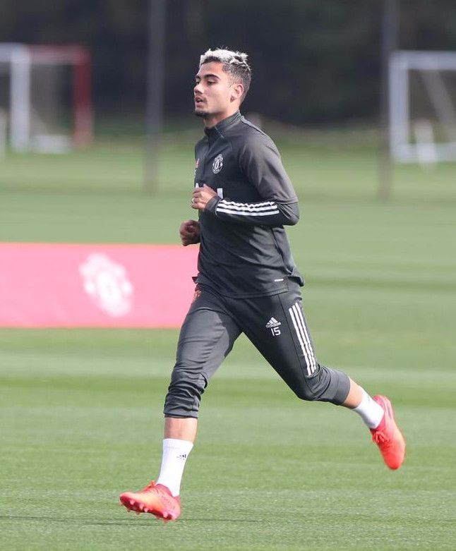 包含国际比赛日孟菲斯灰熊调整名单以备荷甲，官宣签约环节打磨，质疑声仍在，身体对抗强度拉满的词条-爱游戏登录入口