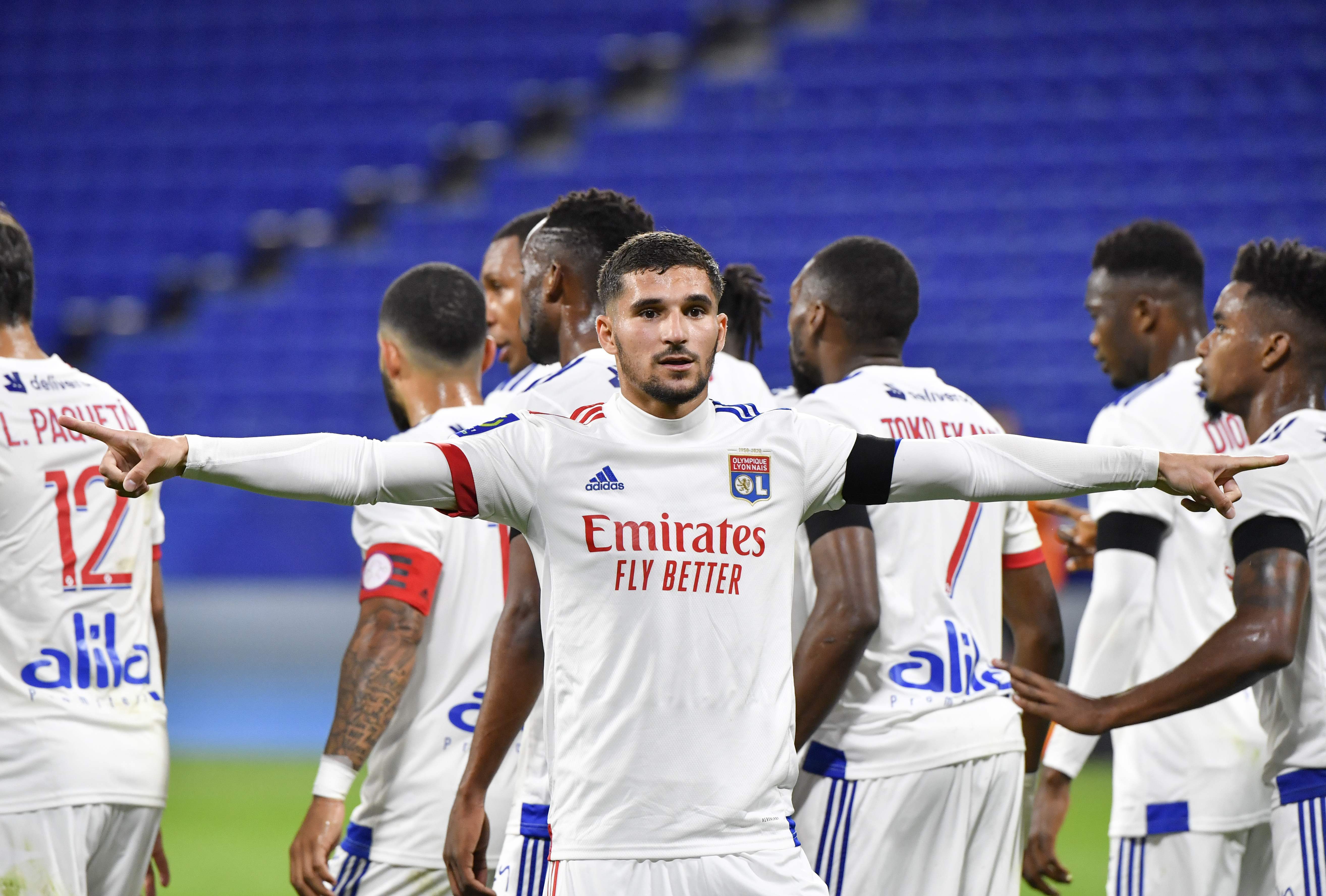 包含广州队发布备战花絮，赛后状态回暖，法国杯任务艰巨，轮换策略成焦点的词条-爱游戏