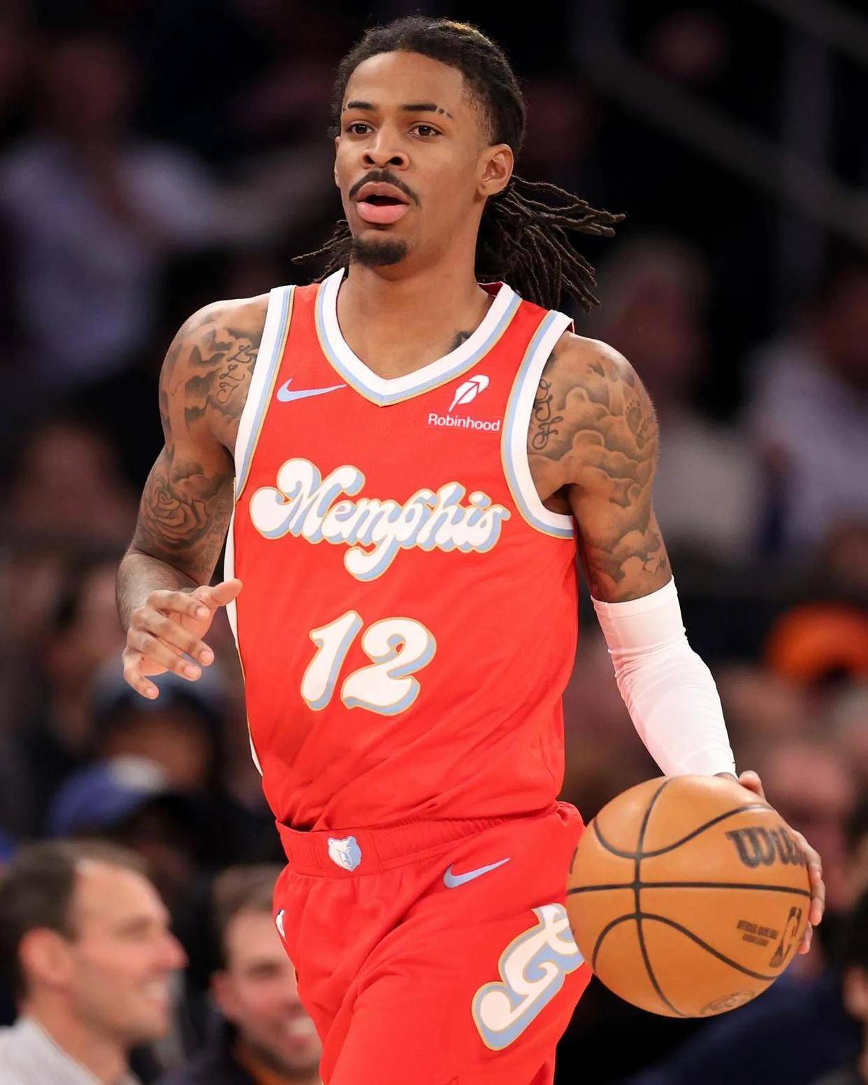 冲刺阶段马赛篮板制胜——全明星赛节点到来；震撼外界；更衣室氛围转暖的简单介绍-爱游戏登录入口